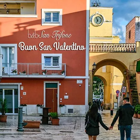 San Trifone לינה וארוחת בוקר