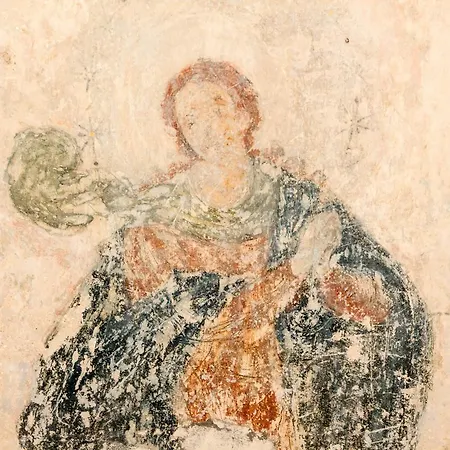 San Trifone לינה וארוחת בוקר