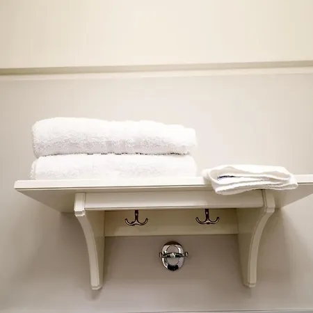 Bed & Breakfast San Trifone 4*